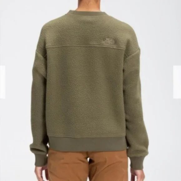 NWT The North Face Sherpa Vintage white pull over crew - Picture 9 of 9